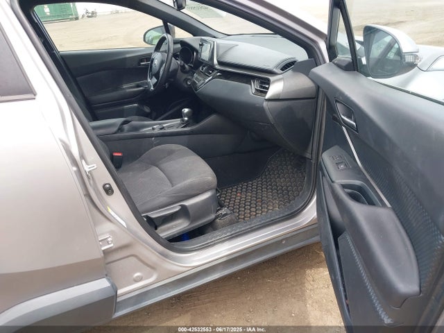 NMTKHMBXXJR022247 Toyota 3zr-fae