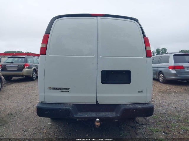 Chevrolet Express 1500 Work Van 2014 1GCSGAFX3E1136493 Image 17