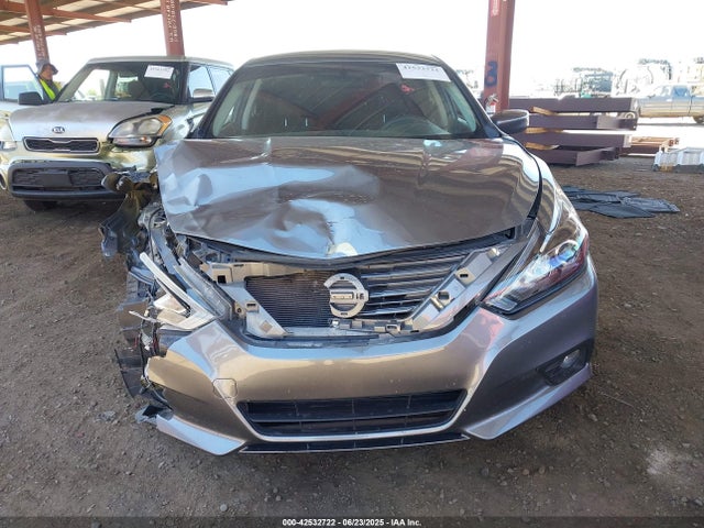 1N4AL3AP9JC135962 Nissan 2018