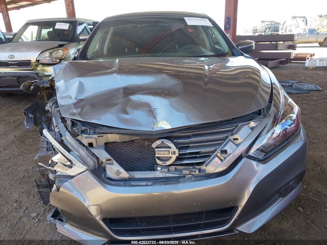 1N4AL3AP9JC135962 Nissan 2018