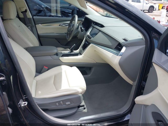 2017 CADILLAC XT5 1GYKNDRS7HZ291216 Photo 4