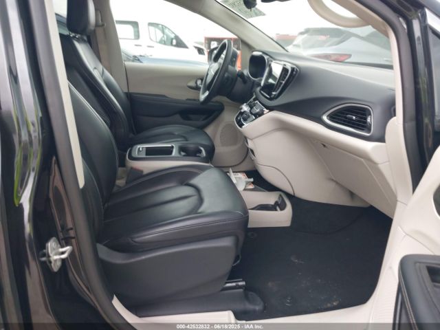 2023 CHRYSLER PACIFICA 2C4RC1BG2PR560147 Photo 4