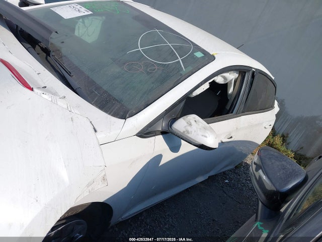 Hyundai gamma ii 2021 3KPC24A68ME132678 Image 14