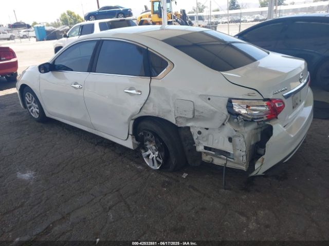 1N4AL3AP6HN366834 Nissan 2017