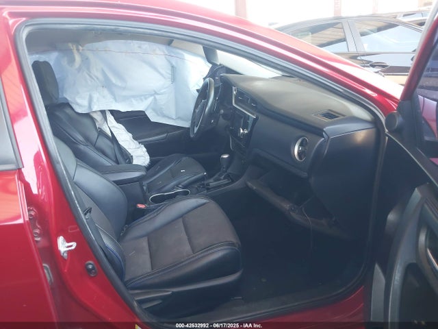 42532992 :رقم المزاد ، 5YFBURHE6HP643066 vin ، 2017 Toyota Corolla Se مزاد بيع