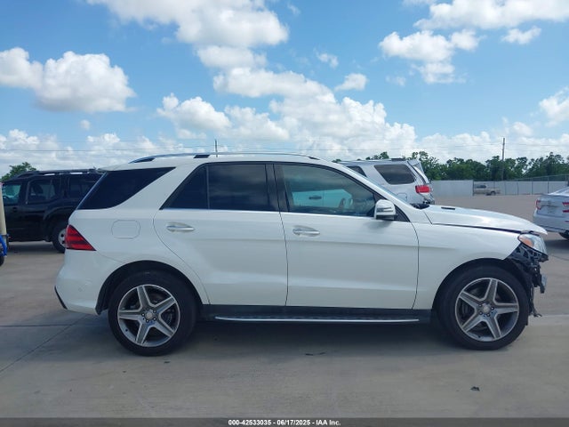 Mercedes-Benz m276 2016 4JGDA5GB0GA668139 Image 13