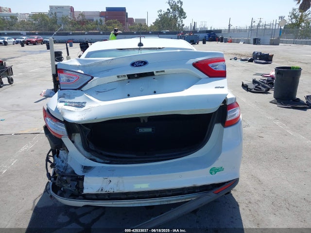3FA6P0PU8GR187180 Ford 2016