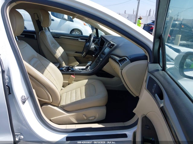 3FA6P0PU8GR187180 Ford 2016