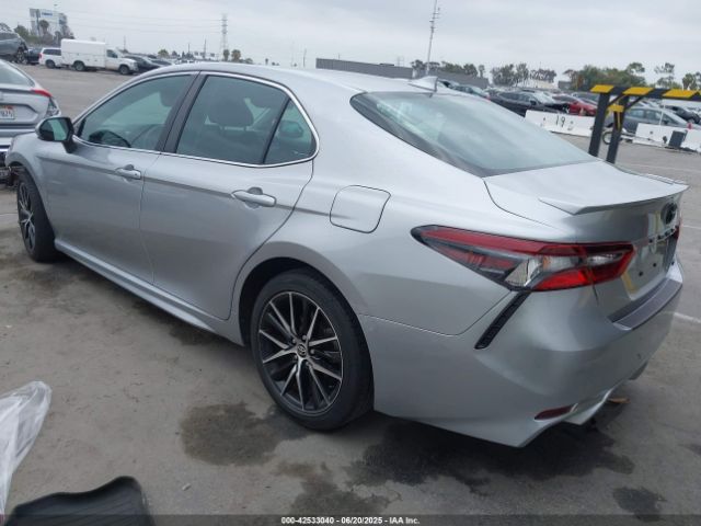 2022 TOYOTA CAMRY 4T1G11AK5NU670964 Photo 2