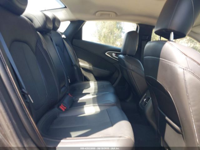 1C3CCCEG6FN601795 Chrysler 2015
