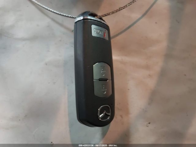 JM3KE2CY6E0327427 Mazda py