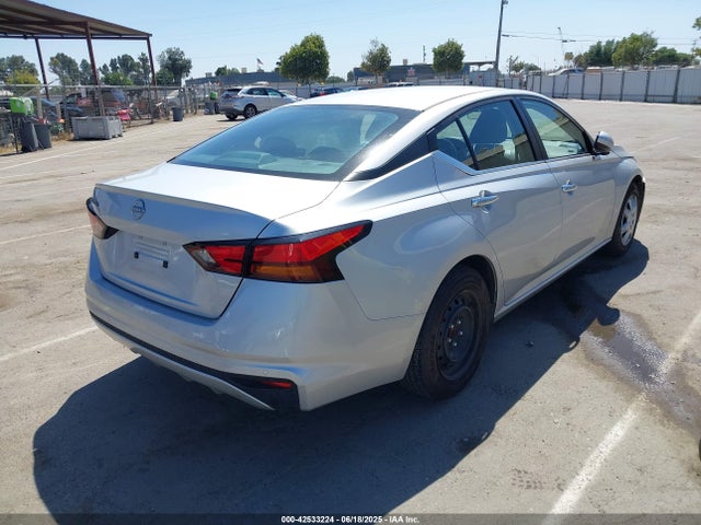 Nissan 2023 2023 1N4BL4BV5PN373750 Image 4