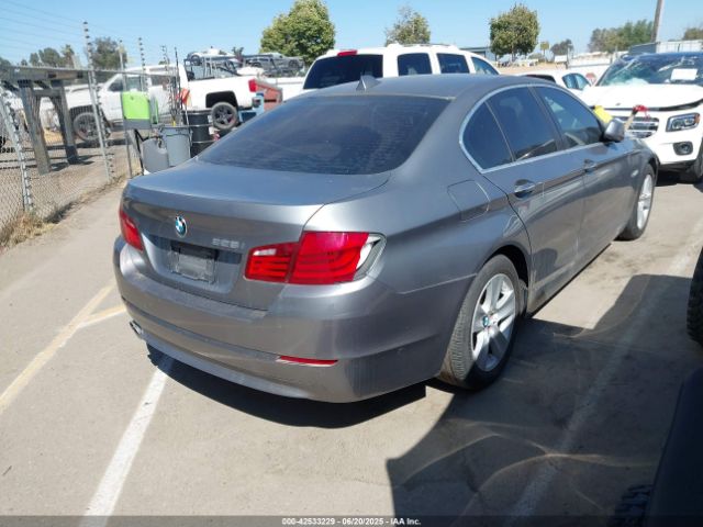 2011 BMW 528I WBAFR1C56BC741989 Photo 3