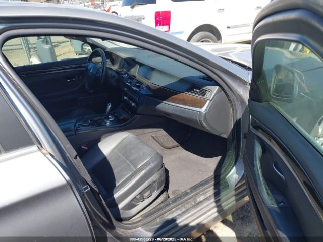 2011 BMW 528I WBAFR1C56BC741989 Photo 4