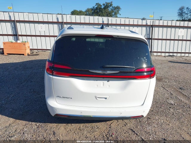 Chrysler 2025 2025 2C4RC1BG7SR509591 Image 17