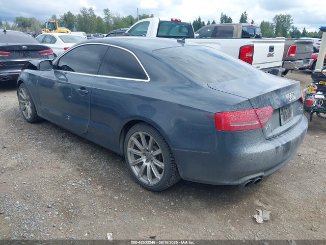 2011 AUDI A5 WAULFAFR0BA048843 Photo 2