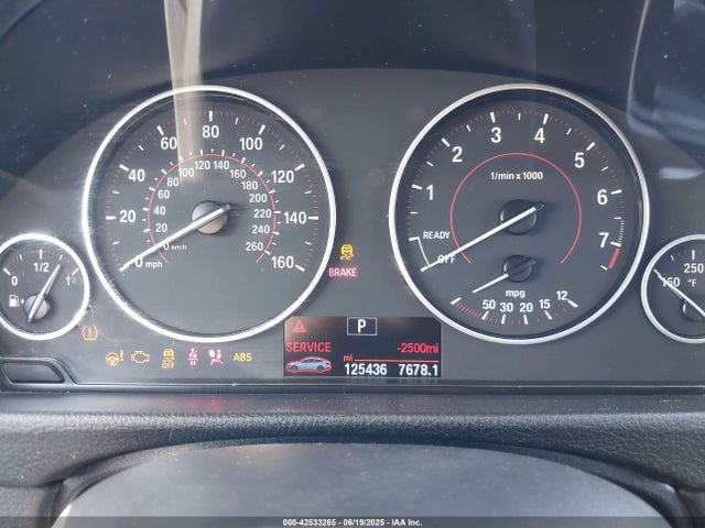 WBA8Z5C56GGS37586 BMW 2016