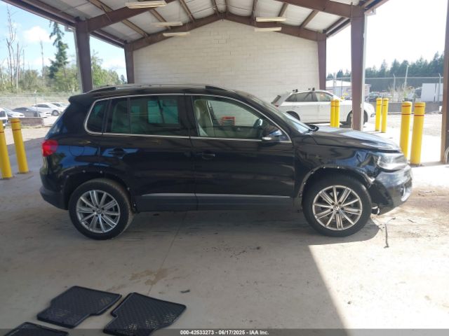 WVGBV7AX6FW555101 Volkswagen 2015