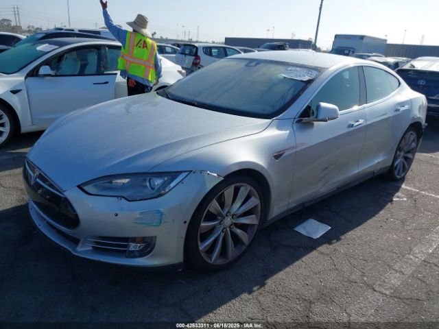 2015 TESLA MODEL S 5YJSA1H2XFFP75434 Photo 1