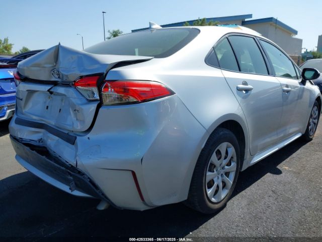2020 TOYOTA COROLLA JTDEPRAE6LJ001961 Photo 3