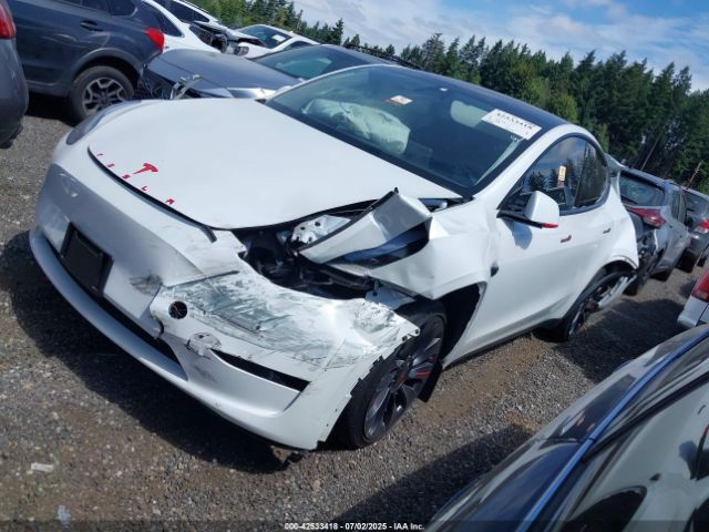 2024 TESLA MODEL Y 7SAYGDEF1RF056775 Photo 1