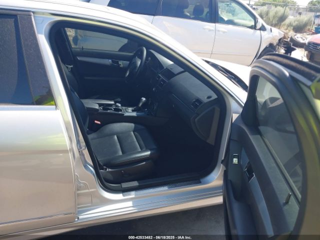 2009 MERCEDES-BENZ C 300 WDDGF54X09R068671 Photo 4