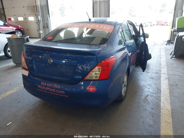 Nissan 2014 2014 3N1CN7AP0EL853949 Image 4