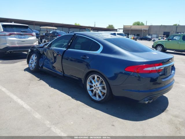 2013 JAGUAR XF SAJWA0HE1DMS63413 Photo 2