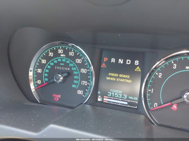 2013 JAGUAR XF SAJWA0HE1DMS63413 Photo 6
