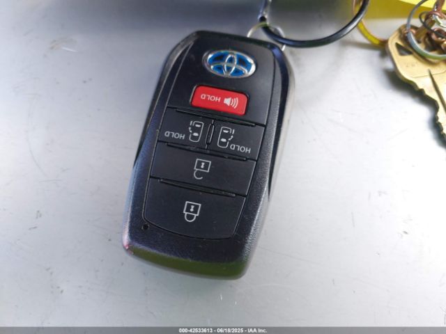 2023 TOYOTA SIENNA 5TDKRKEC6PS157598 Photo 10