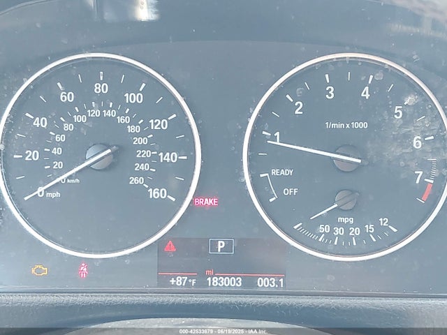 BMW 320i 2016 WBA8E1G55GNT33655 Image 7