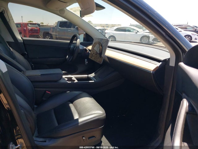 2022 TESLA MODEL Y 7SAYGDEF9NF351990 Photo 4