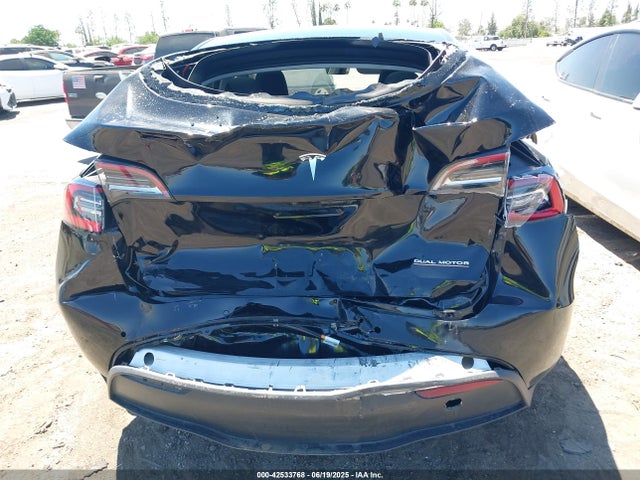 2022 TESLA MODEL Y 7SAYGDEF9NF351990 Photo 5