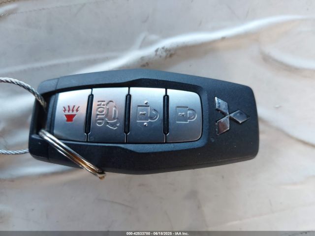 2022 MITSUBISHI OUTLANDER JA4J3UA8XNZ069671 Photo 10