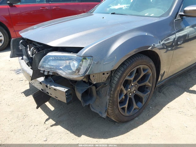 Chrysler 2019 2019 2C3CCABG7KH562811 Image 20