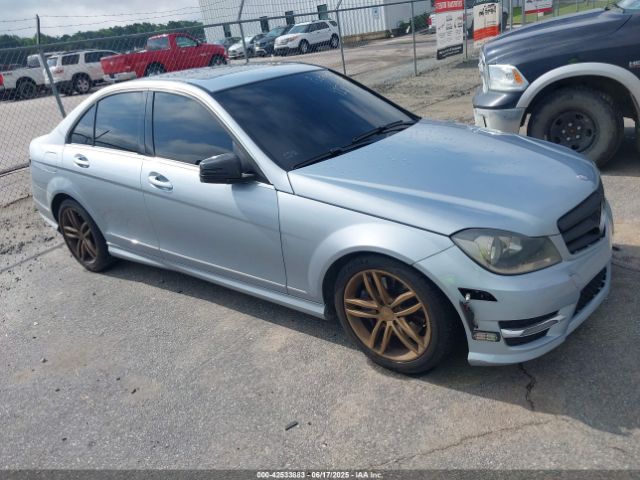 2013 MERCEDES-BENZ C 300 WDDGF8AB3DR280578
