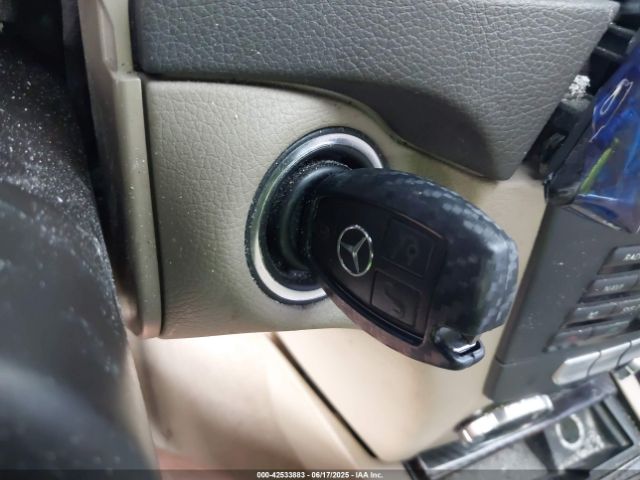 2013 MERCEDES-BENZ C 300 WDDGF8AB3DR280578 Photo 10