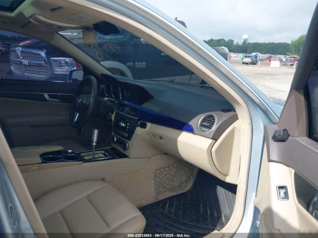 2013 MERCEDES-BENZ C 300 WDDGF8AB3DR280578 Photo 4
