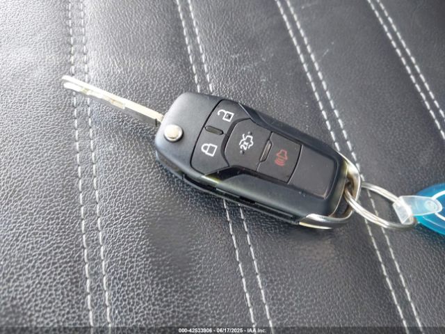 3FA6P0HD7FR127274 Ford FUSION SE