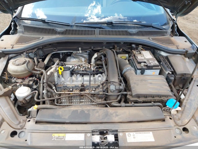 3VWC57BU7KM058241 Volkswagen 1.4 tsi