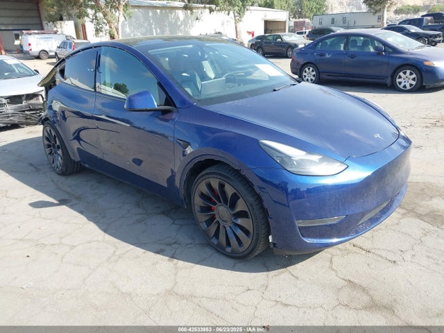 2023 TESLA MODEL Y 7SAYGDEF3PF624098 Photo 0