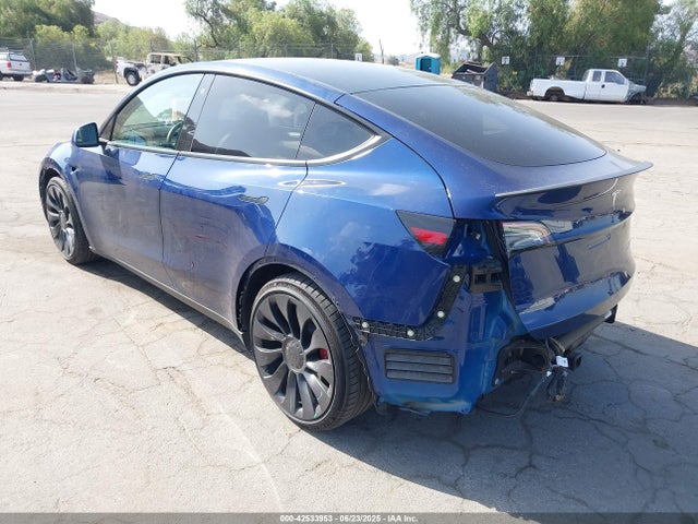 2023 TESLA MODEL Y 7SAYGDEF3PF624098 Photo 2