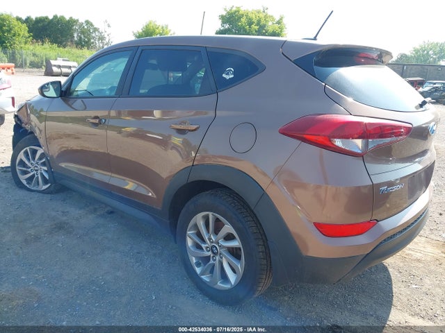 KM8J23A47HU268187 Hyundai TUCSON SE