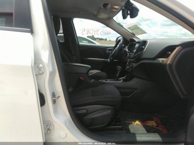 2016 JEEP CHEROKEE 1C4PJLCS8GW229995 Photo 4