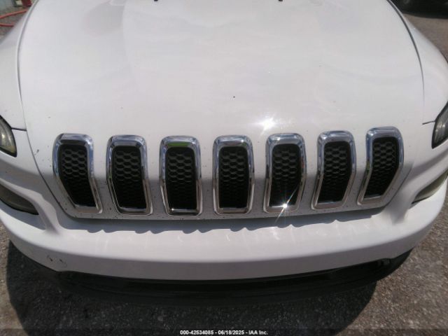 2016 JEEP CHEROKEE 1C4PJLCS8GW229995 Photo 5