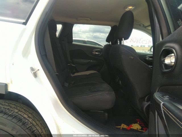 2016 JEEP CHEROKEE 1C4PJLCS8GW229995 Photo 7