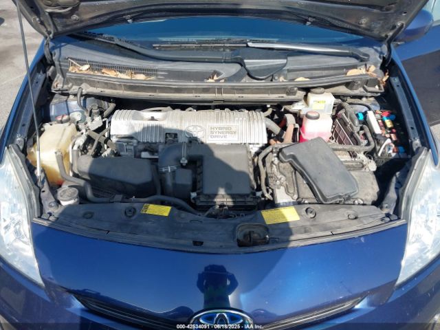 JTDKN3DU3E0369368 Toyota Prius Two