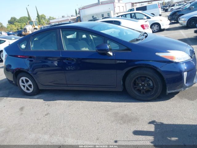 JTDKN3DU3E0369368 Toyota Prius Two