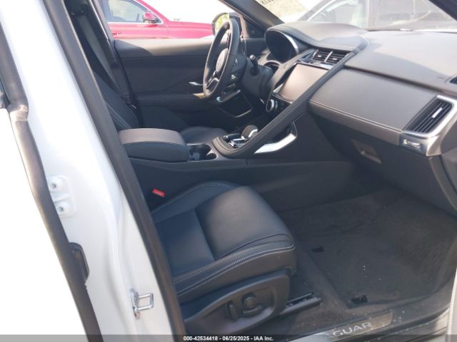 2024 JAGUAR E-PACE SADFL2FX4R1050669 Photo 4