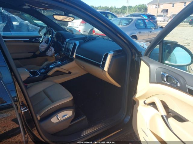 2016 PORSCHE CAYENNE WP1AA2A26GKA11806 Photo 4